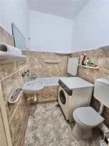 Apartament 1camera | parter | curte | zona 1 Iunie - foto 9
