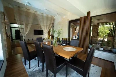 Vilă premium cu piscină, eficiență energetică și spații generoase pentru întreaga familie - foto 22