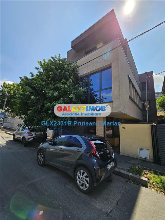 Vanzare cladire Birouri situata in apropriere de rond Alba Iulia